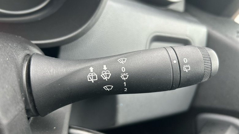 Dacia Duster 1.6 SCe Essential 5dr Petrol Estate